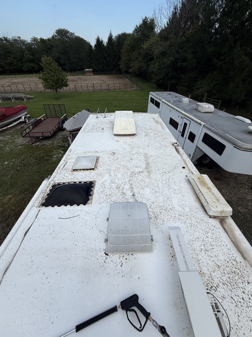 Motorhome roof before washing